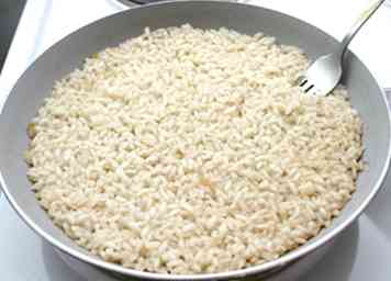 Sådan koges hvid ris peruansk stil 8 trin (med billeder)