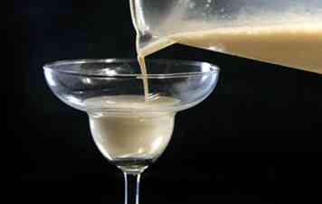 Hoe een Baileys Banana Blaster maken 4 stappen (met afbeeldingen)