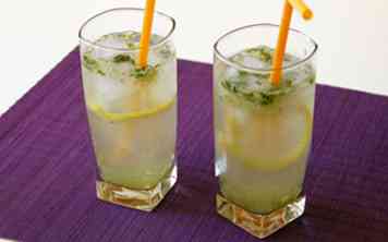 Comment faire un cocktail de mojito au citron de basilic 7 étapes (avec photos)