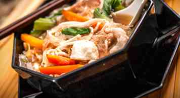 Een Chinese Hot Pot maken 9 stappen (met afbeeldingen)