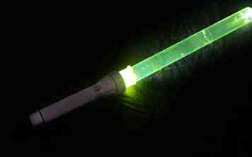 Hoe maak je een Light Saber met Everyday Items 11 Steps