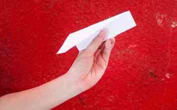 Hoe maak je een Nakamura Lock Paper Airplane 7 stappen