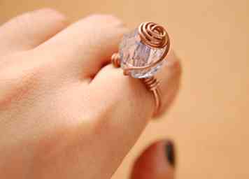 Hoe maak je een Spiral Wire Bead Ring 8 stappen (met foto's)