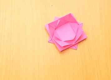 Een abstracte origami-lotus maken 8 stappen (met afbeeldingen)