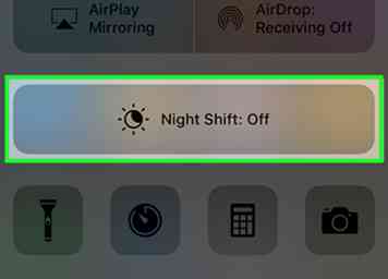 Sådan manuelt deaktiveres Night Shift på en iPhone 7 trin