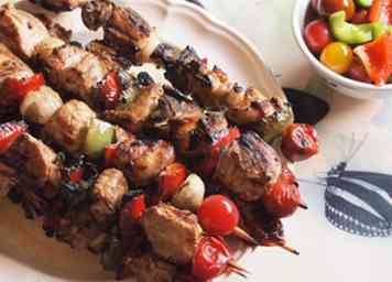 Comment faire griller des Kabobs 11 étapes (avec des photos)