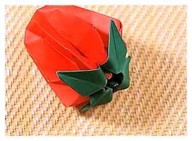 Comment plier l'origami aux fraises (avec photos)