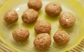 Comment faire des boulettes de fruits caroubes 4 étapes