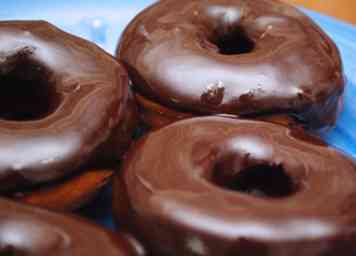 Comment faire des beignets glacés au chocolat 13 étapes (avec photos)