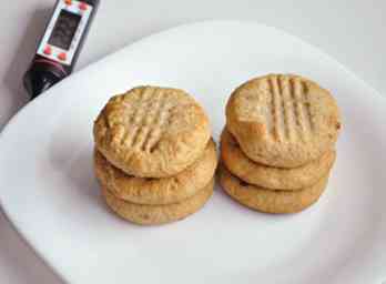 Comment faire des biscuits au beurre d'arachide faciles (avec des photos)