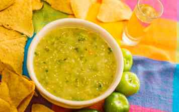 Comment faire de la salsa verte à la tequila 10 étapes