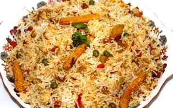 Hoe maak je Hyderabadi Vegetable Biryani 15 stappen (met afbeeldingen)