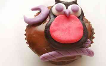 Hoe u uil cupcakes maken 5 stappen (met foto's)