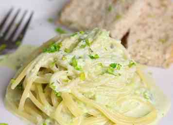 Hoe Spicy Green Spaghetti te maken 6 stappen (met afbeeldingen)