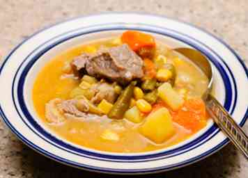 Comment faire de la soupe de légumes de venaison à partir de zéro (avec des photos)