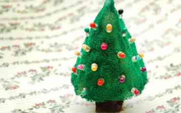 Comment faire un mini sapin de Noël perlé 7 étapes (avec photos)