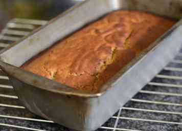 Hoe maak je een Rich Ginger Cake 11 stappen (met afbeeldingen)