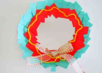 Comment faire une couronne de papier simple (pour les enfants) 6 étapes