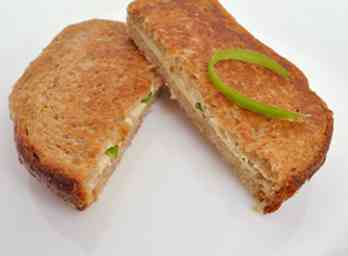 3 façons de faire un sandwich au fromage grillé végétalien