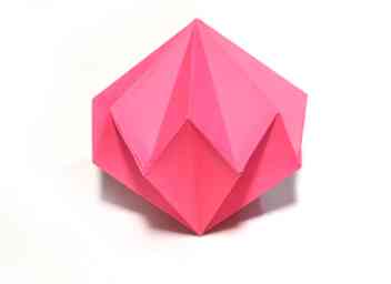 Hoe maak je een Origami Diamond Gemstone Ornament 11 stappen