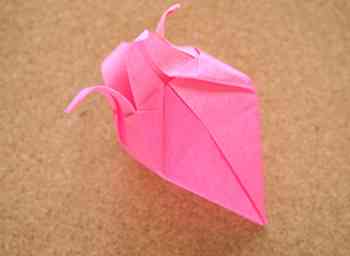 Comment faire une fleur d'origami Harebell 11 étapes