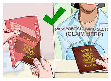 Comment obtenir un passeport philippin (avec photos)