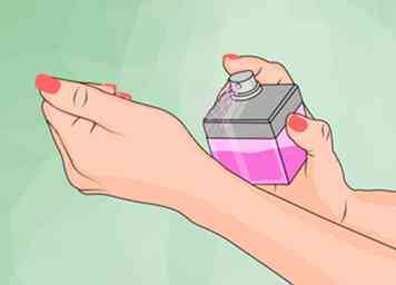 Cómo determinar si un perfume es auténtico 13 pasos