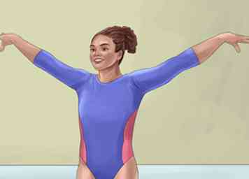 Comment faire un cercle de hanche gratuit en gymnastique 7 étapes (avec des photos)