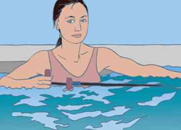 Sådan udfører du akvatiske øvelser i et svømmetur 8 trin