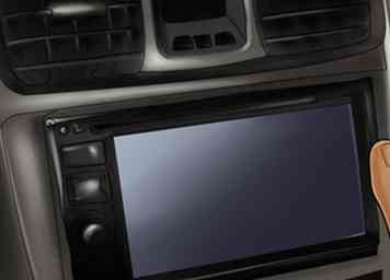 Sådan installeres en Factory Navigation Radio i en 2002 2004 Jeep Grand Cherokee