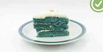 Comment faire un gâteau de velours bleu (avec des photos)