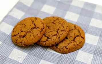 Sådan laver du Ginger Crinkle Cookies 8 trin (med billeder)