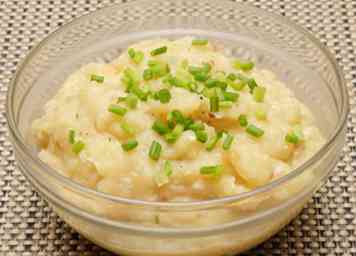 3 façons de faire de la purée de pommes de terre à la mijoteuse