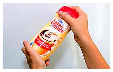 Hoe Liquid Coffee Creamer bevriezen 4 stappen (met foto's)