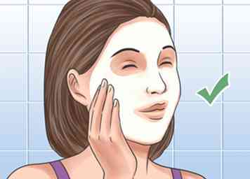 Comment hydrater votre visage 12 étapes (avec photos)
