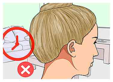 3 måder at få olivenolie ud af dit hår
