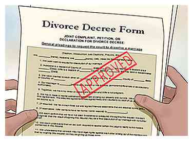 Cómo obtener un divorcio en Virginia (con fotos)